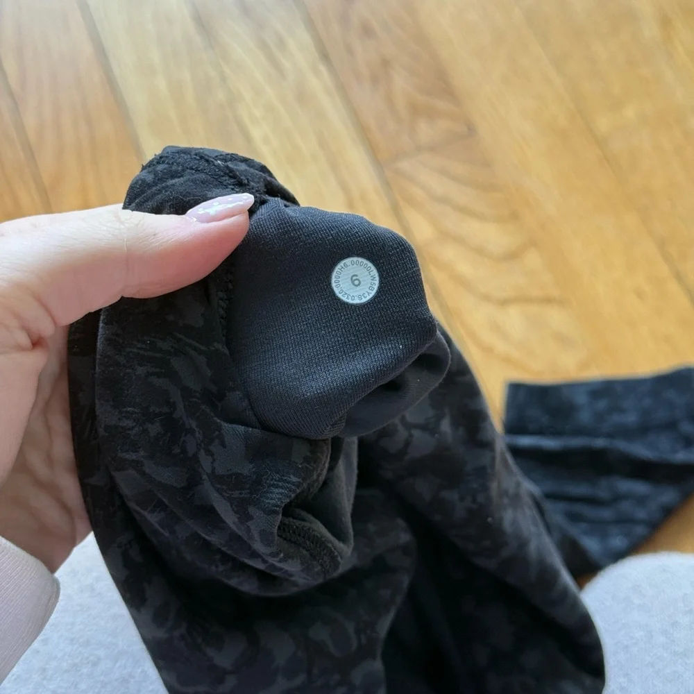 Lululemon Align Leggings - Picture 4 of 4